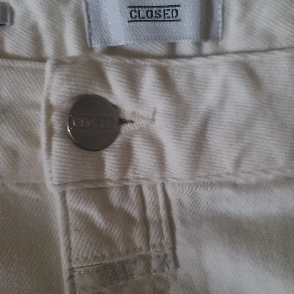 Closed white denim jeans sz 33 Nwot